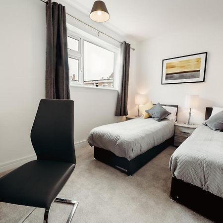 Arlan Apartments Comfort And Ease, Hinckley Buitenkant foto